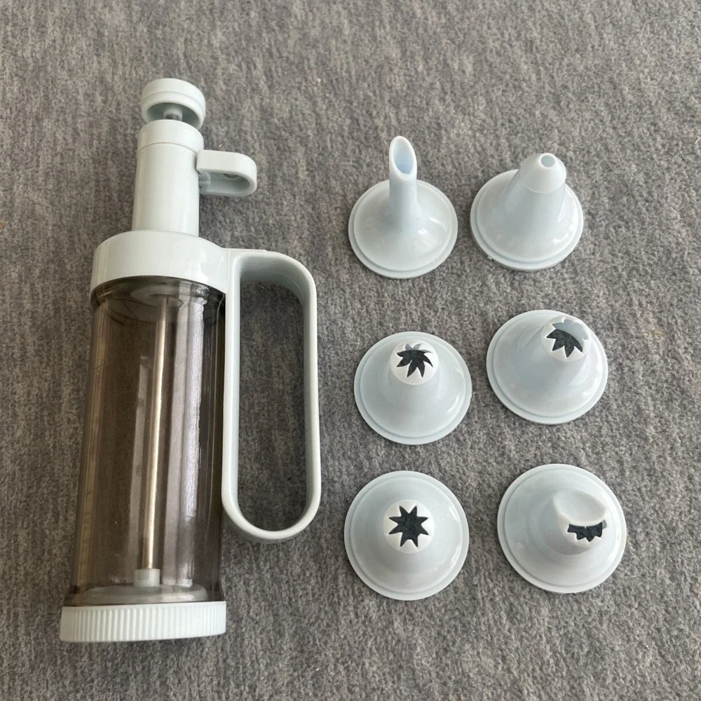 Betty Crocker Dessert Decorator Baker DIY Homemade Kitchen Gadget Plastic New